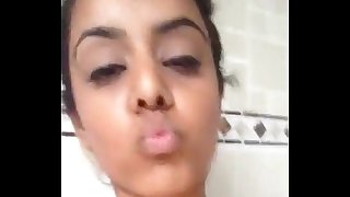 Sexy Indian girl sending me nude clips while in shower